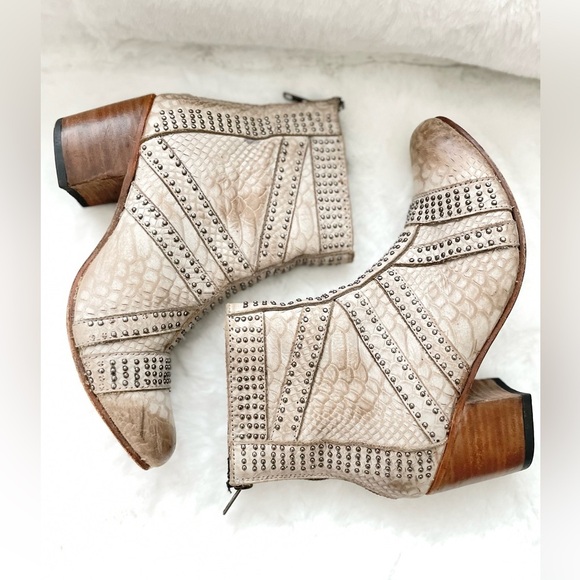 Freebird NELLE Studded Distressed Snake Skin Leather Boots - Size 7 - Picture 5 of 12